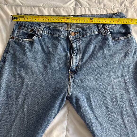 Levi’s 550 Relaxed Boot Cut Jeans Men’s 34x29 Light Wash Denim USA Made - Picture 3 of 7